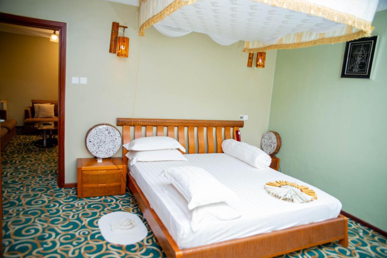 Lush Garden Business Hotel อารูชา ภายนอก รูปภาพ